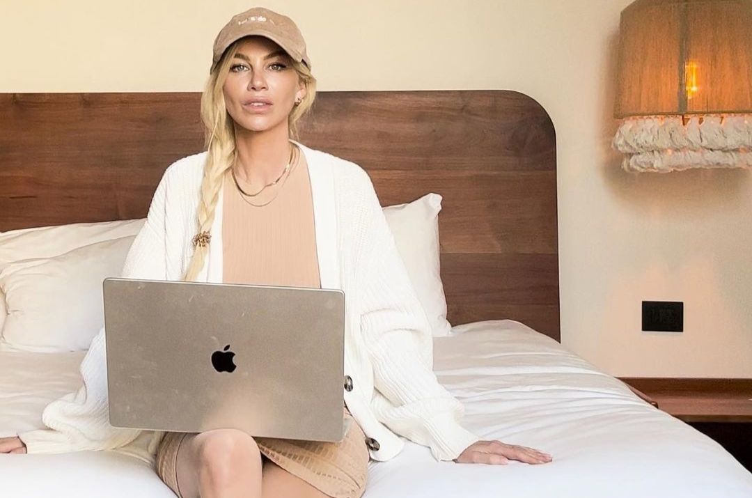 Digital Sugar Baby And Sugar Daddy Get Virtual Companion [month] 2024