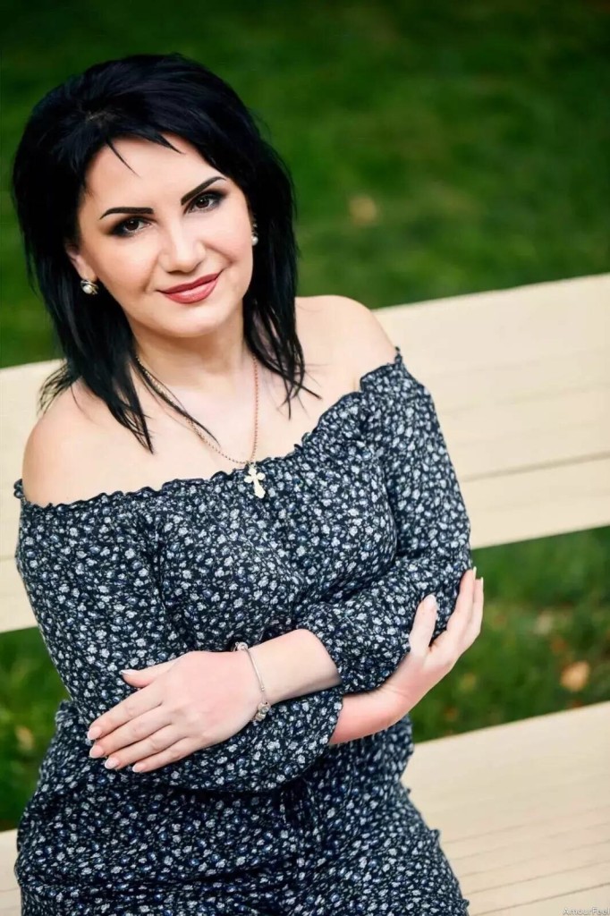 Vannesa, 46